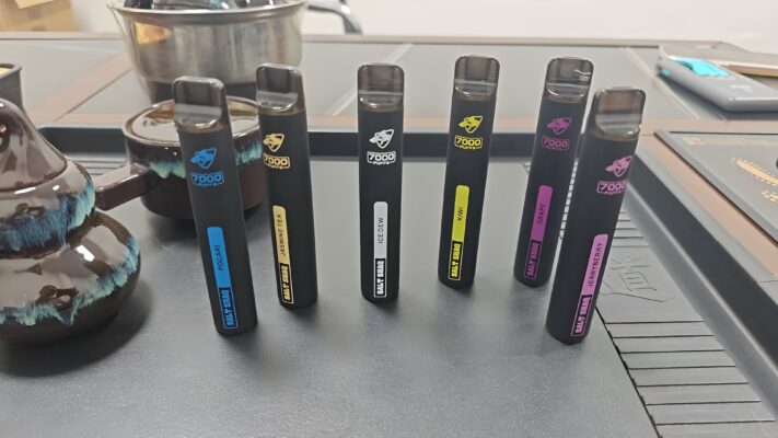 鯊克拋棄式電子煙